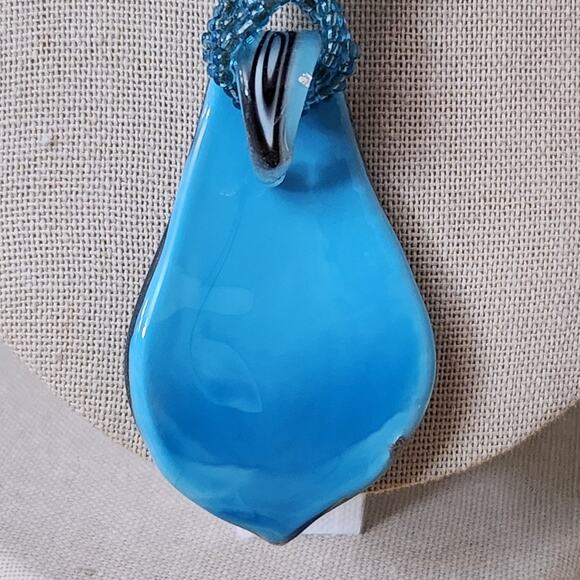 Blue glass beaded pendant necklace and earrings multi strand chain - Picture 4 of 11